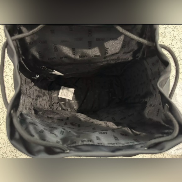 NWT Backpack Dkny Black in Synthetic Back pack